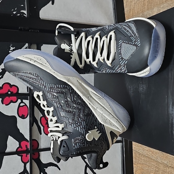 Moolah Neovolt Pro V2 Athletic Shoes - Black and White New Size 6 - Picture 12 of 13